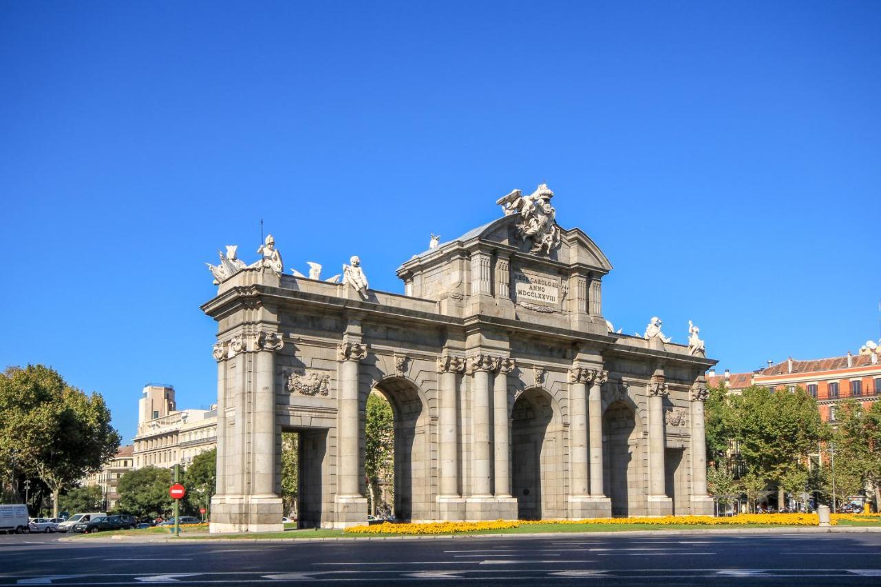 Apartmán Luxury Belmont Puerta Del Sol Madrid Exteriér fotografie
