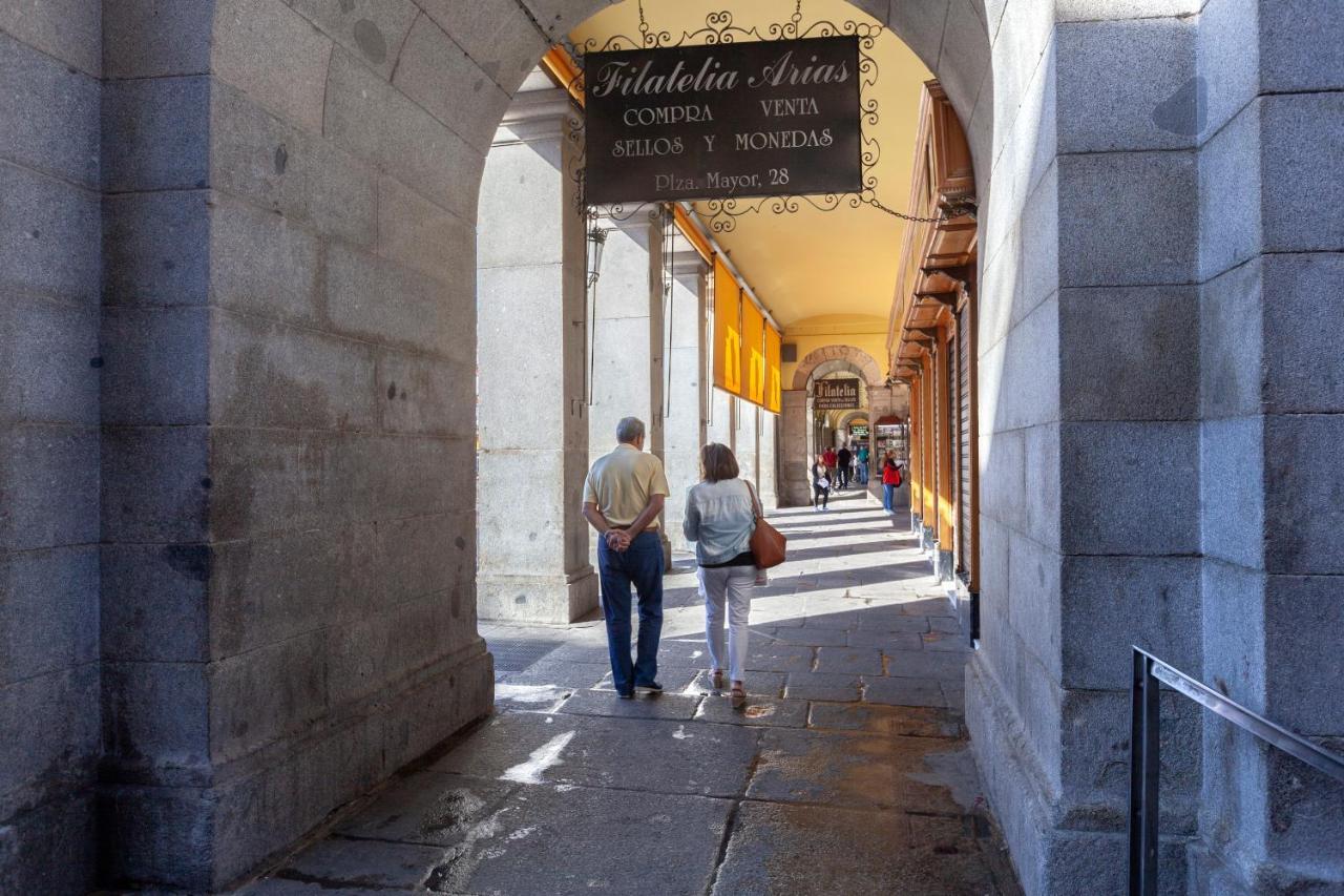 Apartmán Luxury Belmont Puerta Del Sol Madrid Exteriér fotografie