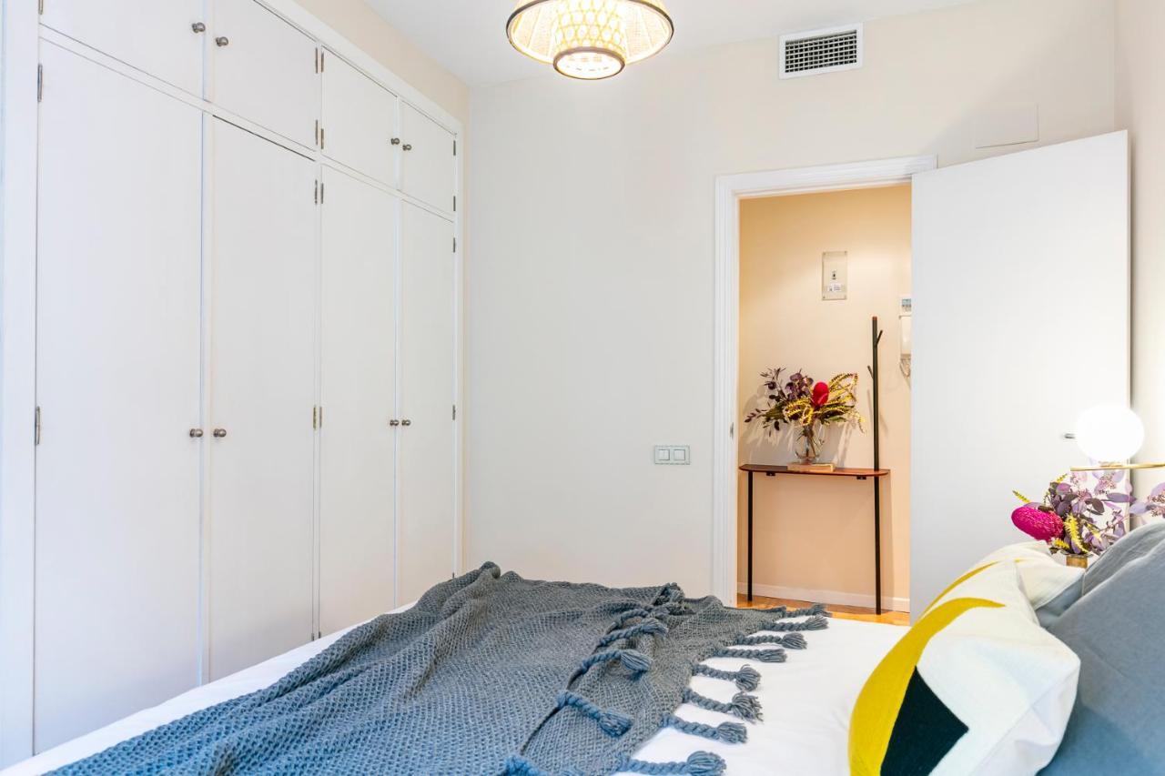 Apartmán Luxury Belmont Puerta Del Sol Madrid Exteriér fotografie