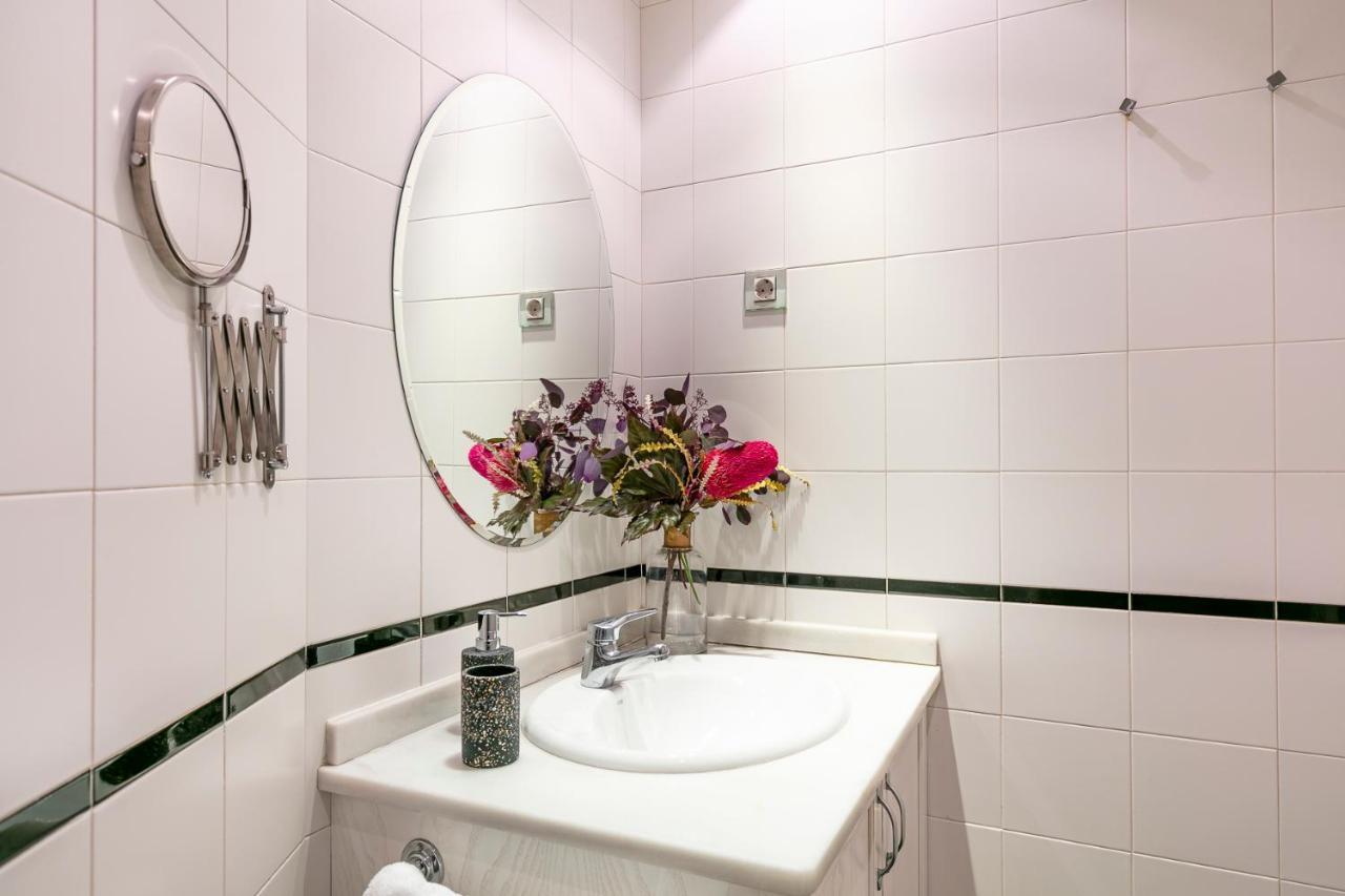 Apartmán Luxury Belmont Puerta Del Sol Madrid Exteriér fotografie