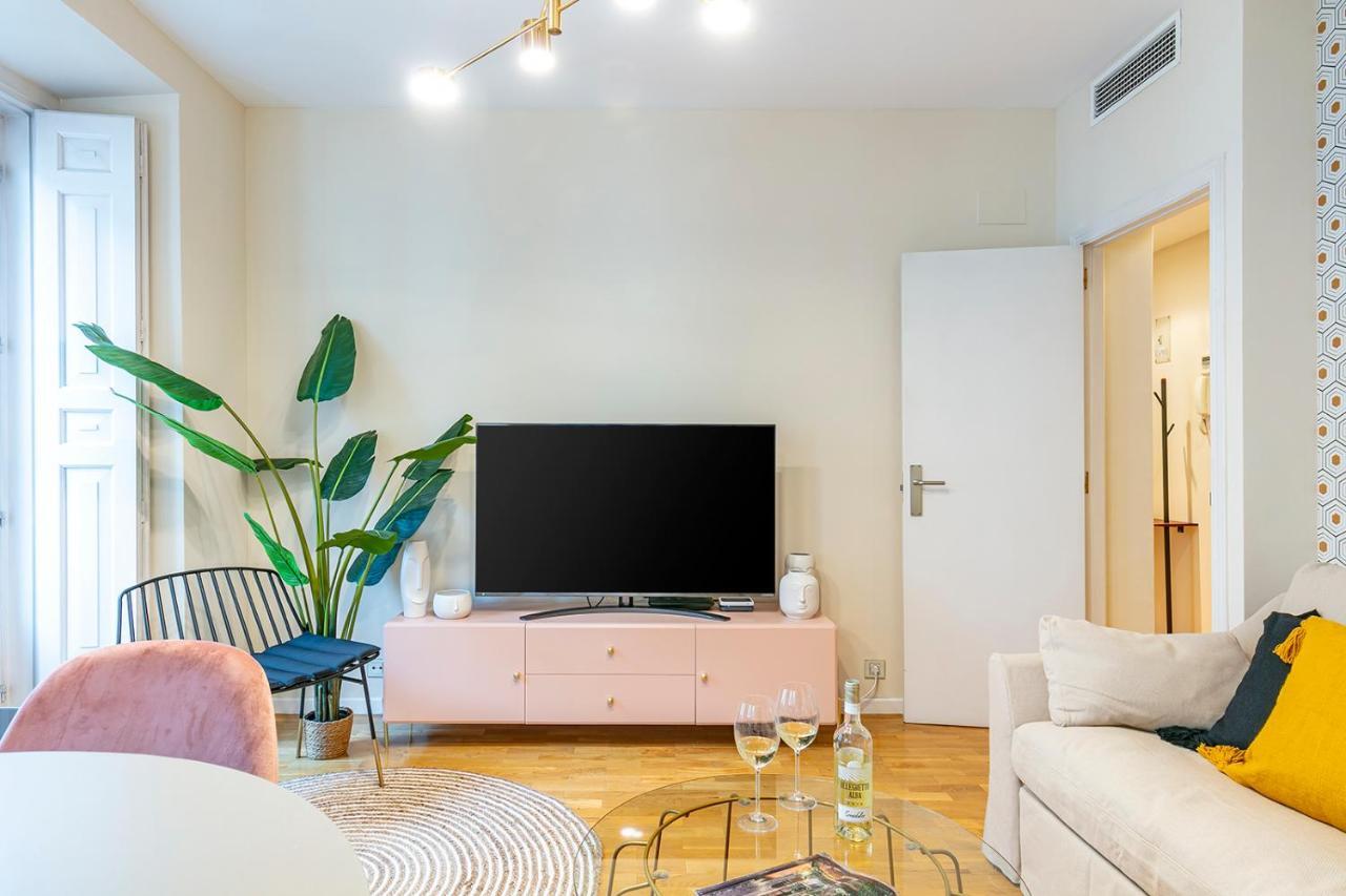 Apartmán Luxury Belmont Puerta Del Sol Madrid Exteriér fotografie